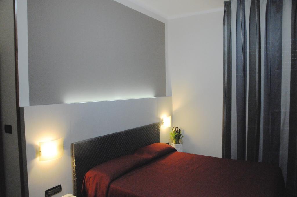 Hotel Villa Camilla Varazze Szoba fotó