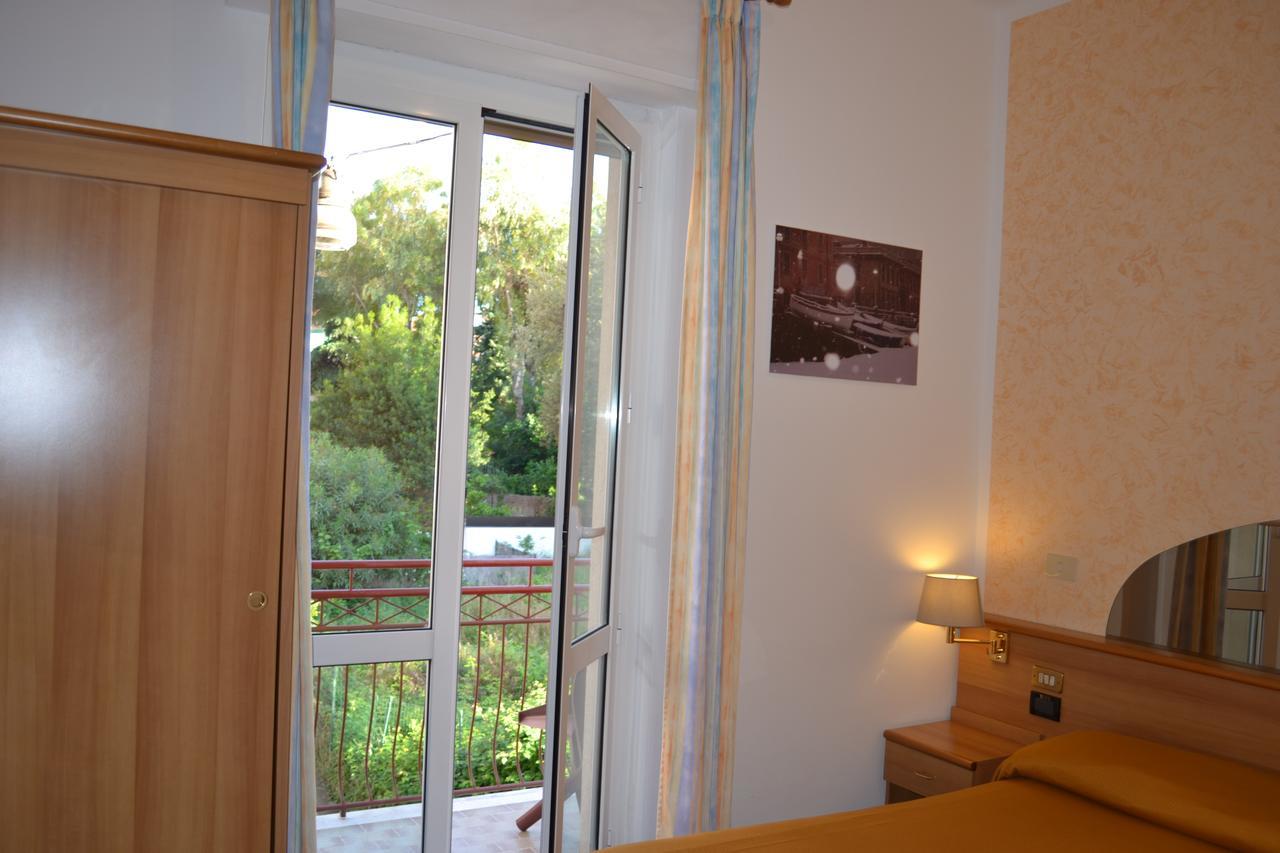 Hotel Villa Camilla Varazze Kültér fotó